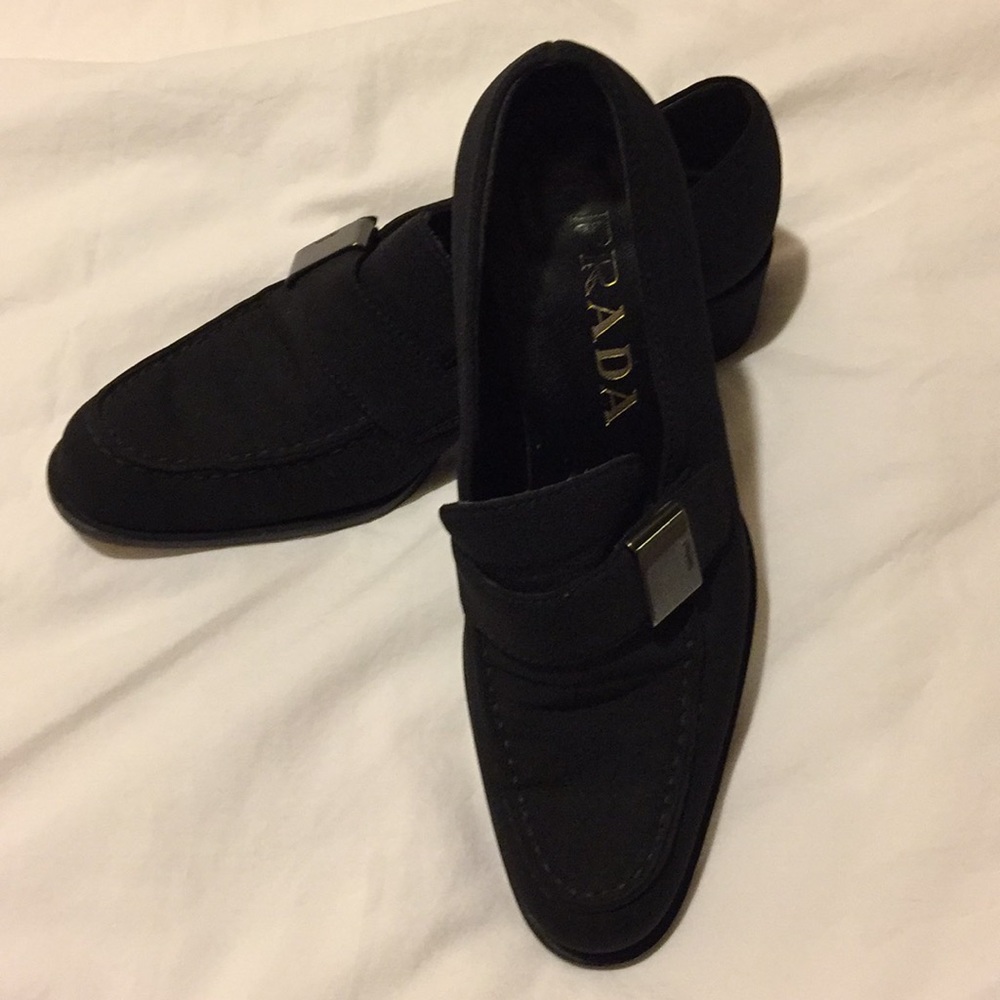 Women Prada Pump